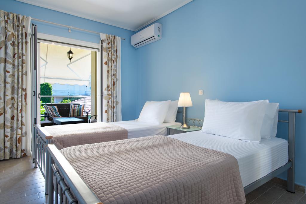 Diamante Beachfront Suites Xilókasztro Kültér fotó